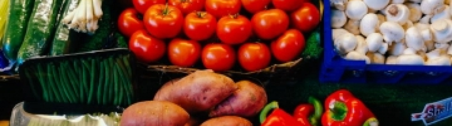 Image of food on offer at the Lifeafterhummus social supermarket