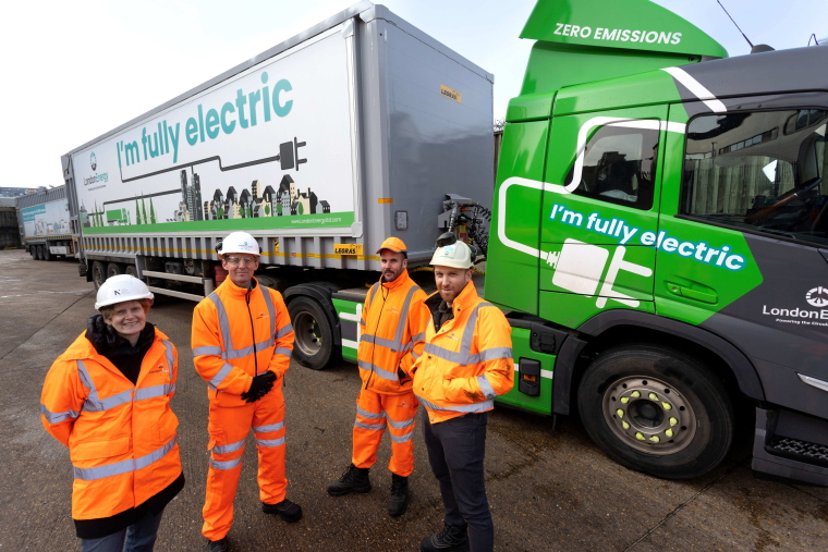 Councillor Rowena Champion with staff from Islington Council and London Energy in front of a new electric collection vehicle